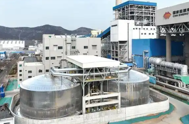 国内首个火电抽汽熔盐储能项目完成顶峰试运